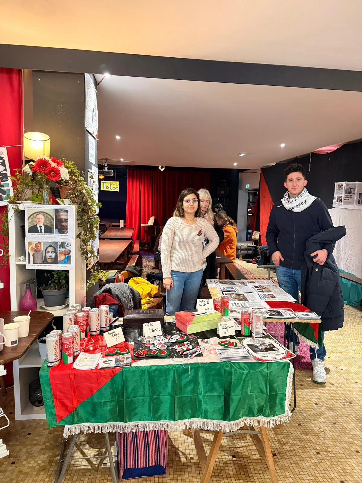 Community solidarity stall in Brittany
